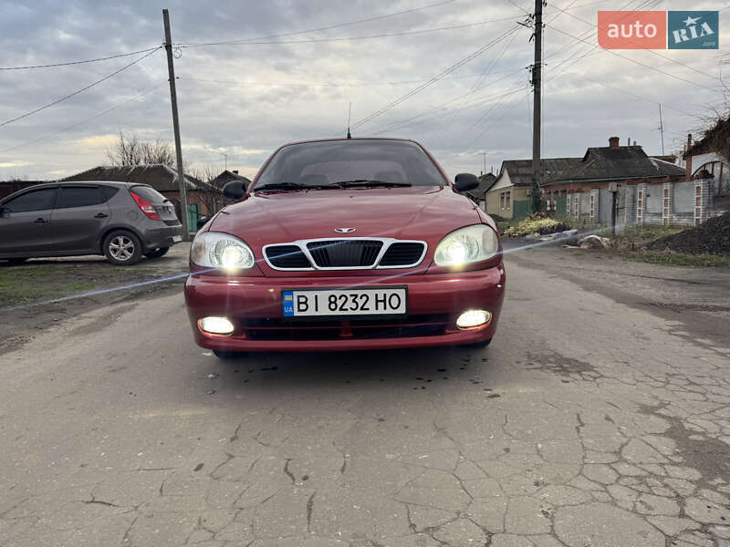 Седан Daewoo Lanos 2008 в Краснограде
