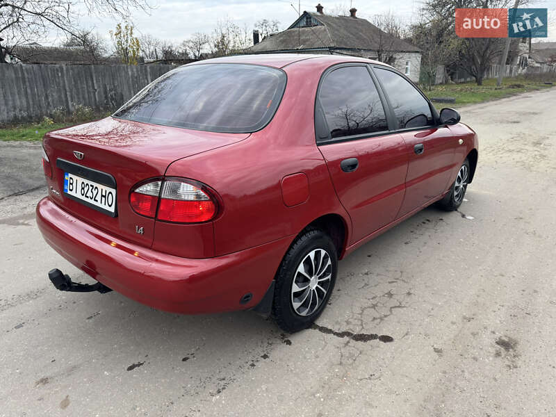 Седан Daewoo Lanos 2008 в Краснограде