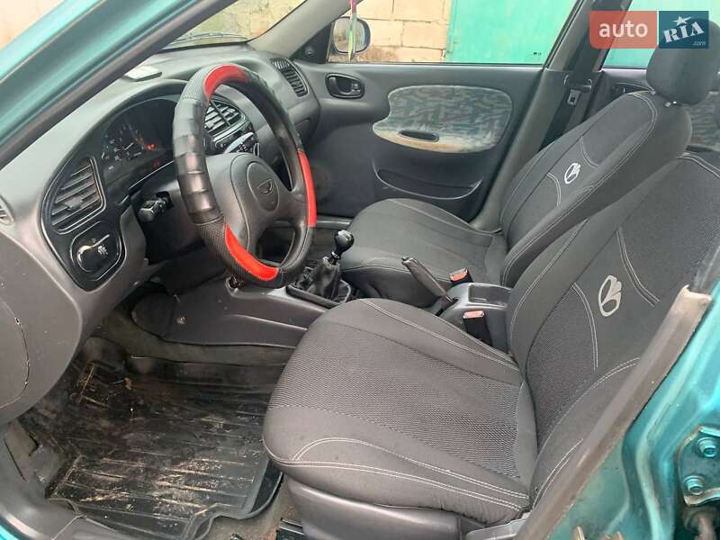 Седан Daewoo Lanos 2000 в Харькове