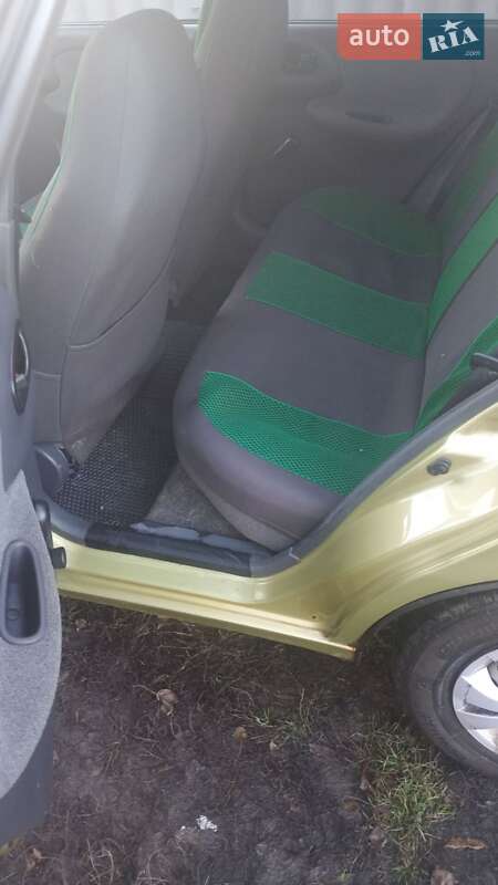 Седан Daewoo Lanos 2006 в Сумах