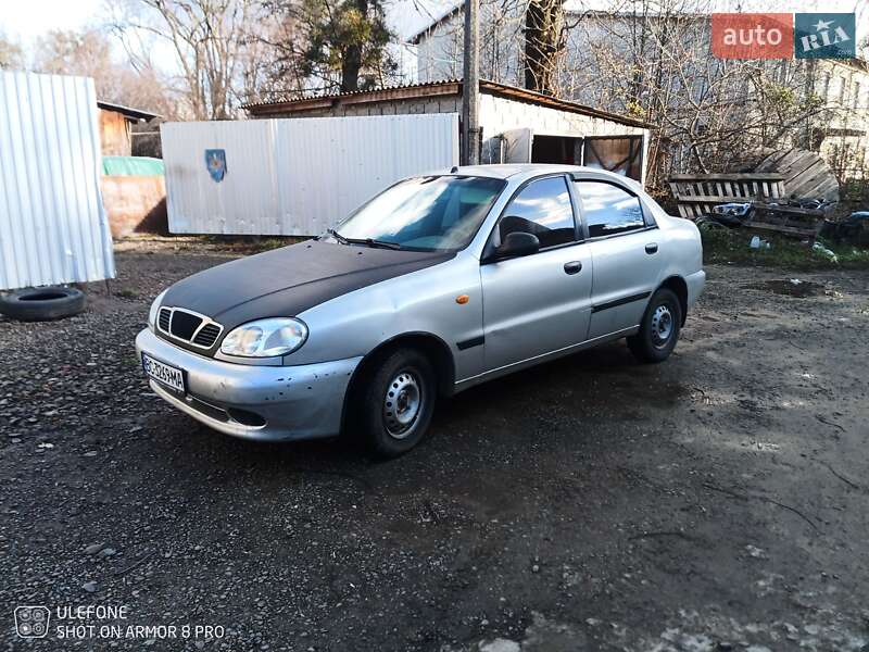 Хетчбек Daewoo Lanos 2004 в Стрию