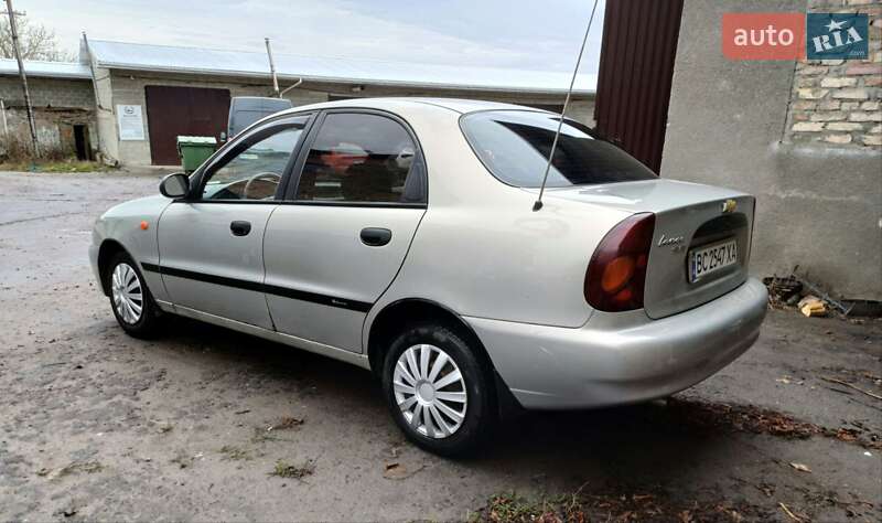 Седан Daewoo Lanos 2006 в Золочеві