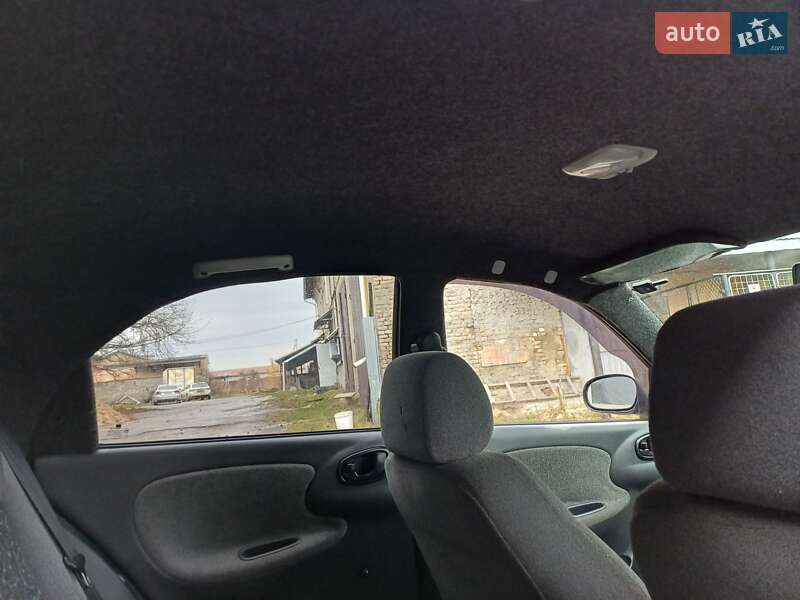 Седан Daewoo Lanos 2006 в Золочеві