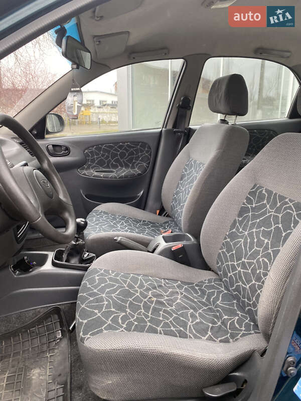 Седан Daewoo Lanos 2003 в Киеве