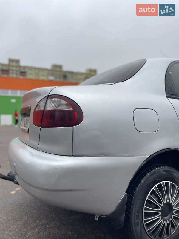 Седан Daewoo Lanos 2008 в Ровно