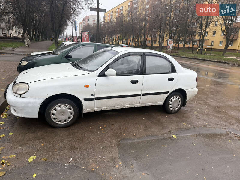 Седан Daewoo Lanos 2003 в Тернополі