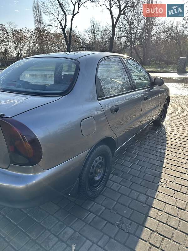 Седан Daewoo Lanos 2006 в Нікополі