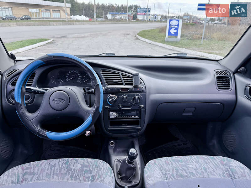 Седан Daewoo Lanos 1999 в Кам'янському