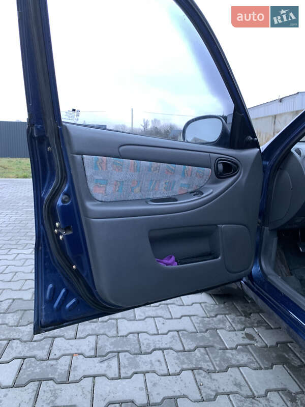 Седан Daewoo Lanos 2005 в Бородянке