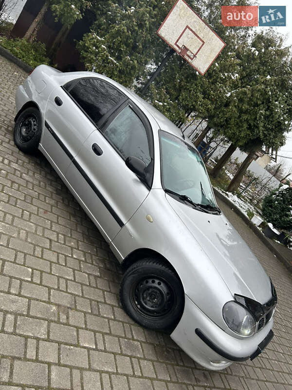Седан Daewoo Lanos 2004 в Ивано-Франковске