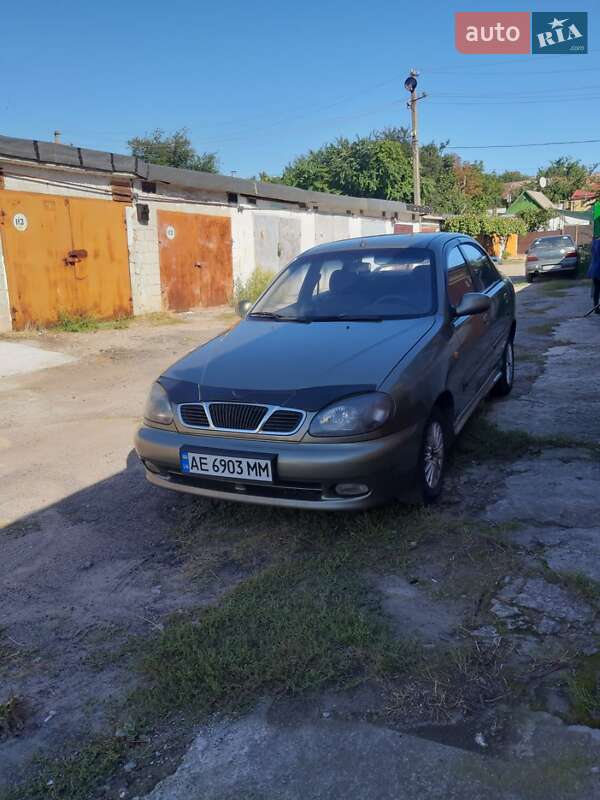 Седан Daewoo Lanos 2004 в Дніпрі