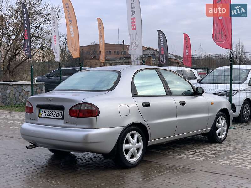 Седан Daewoo Lanos 1998 в Бердичеве