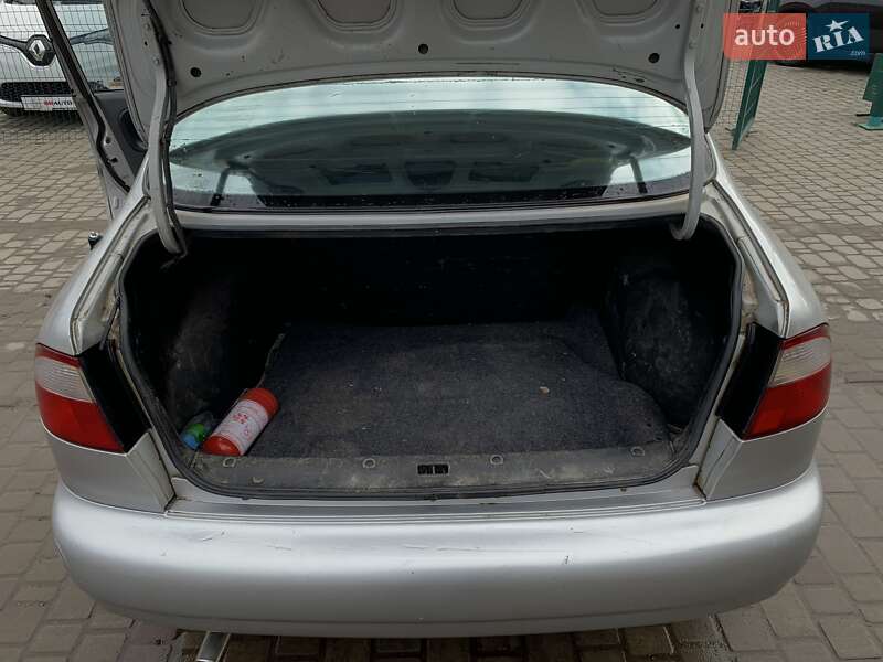 Седан Daewoo Lanos 1998 в Бердичеве