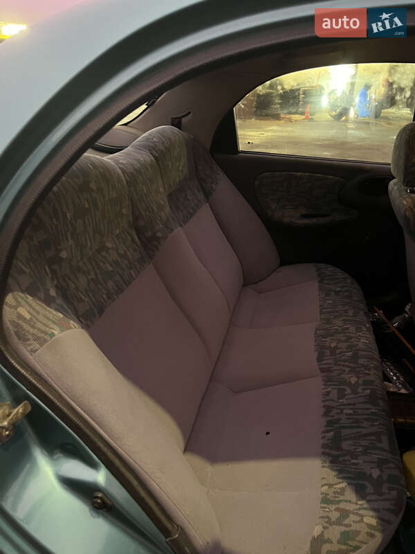 Седан Daewoo Lanos 1998 в Харькове