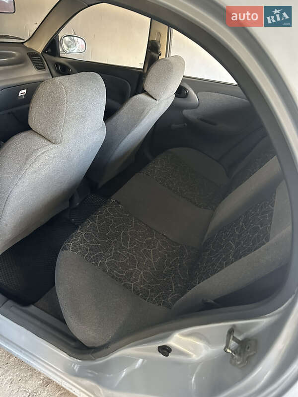 Седан Daewoo Lanos 2008 в Полтаве