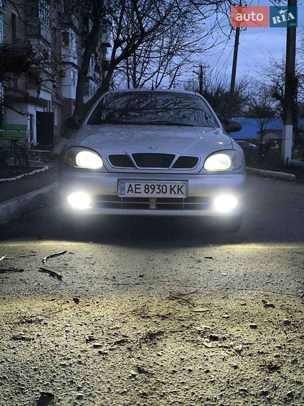 Седан Daewoo Lanos 2003 в Компаніївці
