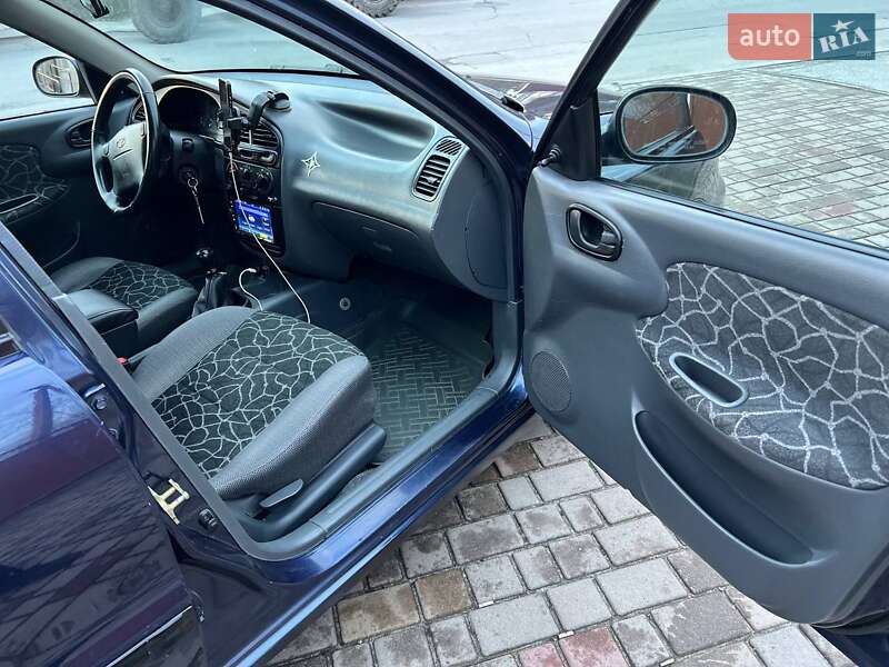 Седан Daewoo Lanos 2004 в Полонном