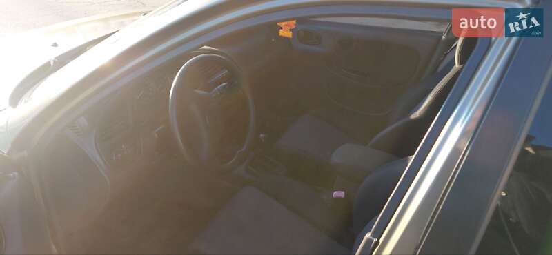 Седан Daewoo Lanos 2002 в Днепре