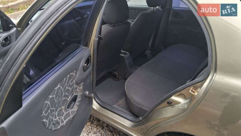 Седан Daewoo Lanos 2003 в Чорткові