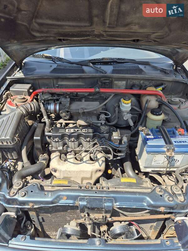 Седан Daewoo Lanos 2005 в Харькове