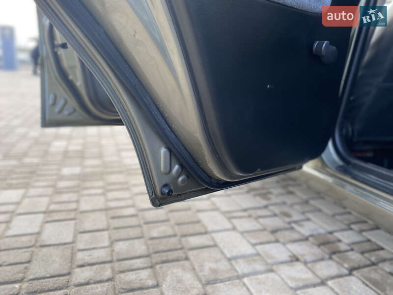 Седан Daewoo Lanos 2004 в Харкові