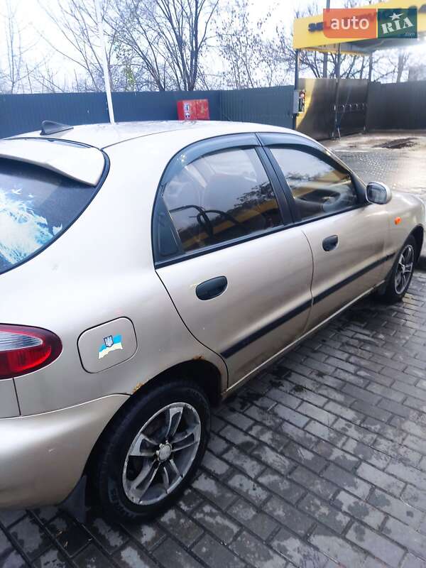 Хэтчбек Daewoo Lanos 2008 в Днепре