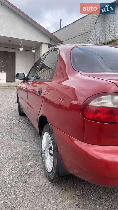 Седан Daewoo Lanos 2008 в Калиновке