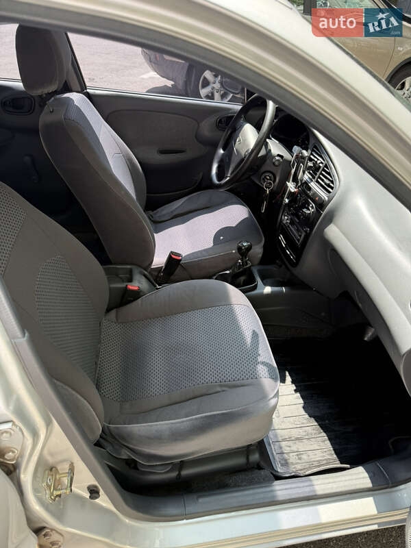 Седан Daewoo Lanos 2007 в Чернігові