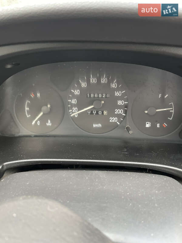 Седан Daewoo Lanos 2006 в Львові