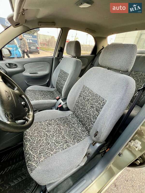 Седан Daewoo Lanos 2006 в Запорожье