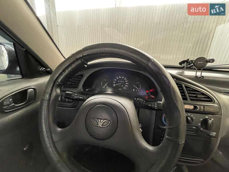 Седан Daewoo Lanos 2006 в Вишневом фото 12 Седан Daewoo Lanos 2006 в Вишневом