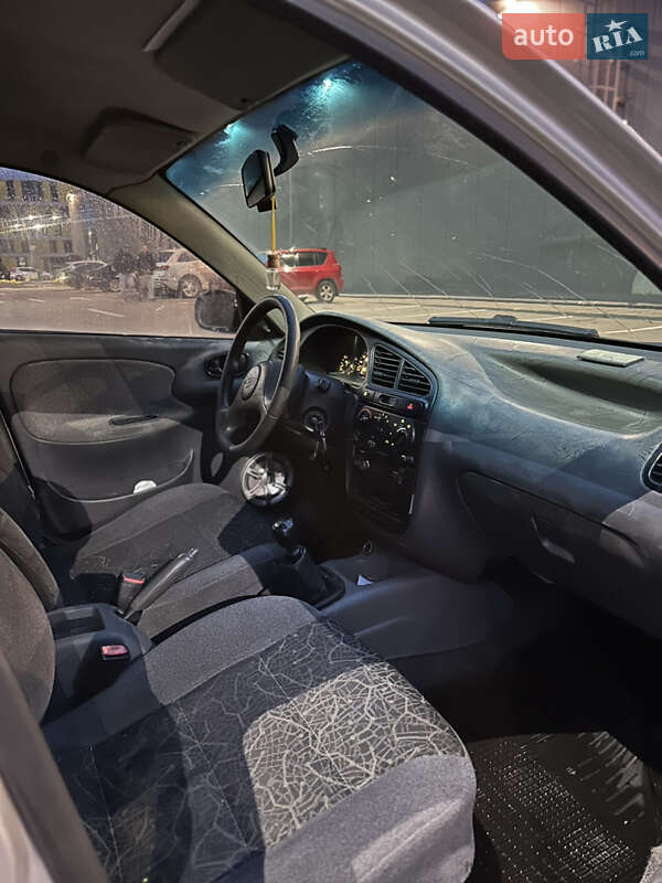 Седан Daewoo Lanos 2008 в Киеве