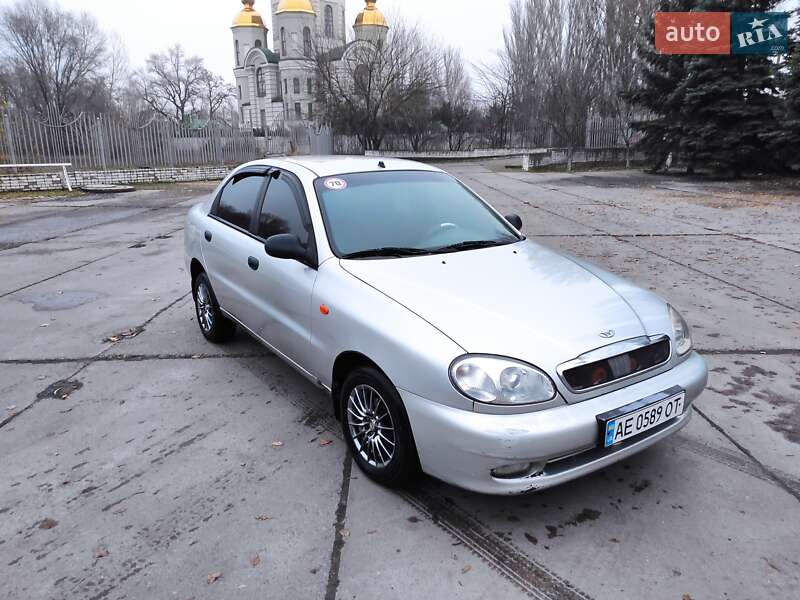 Седан Daewoo Lanos 2003 в Днепре