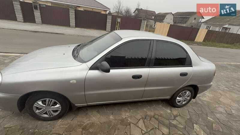 Седан Daewoo Lanos 1998 в Києві