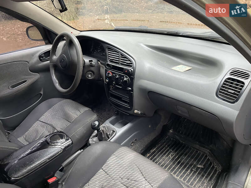 Седан Daewoo Lanos 2005 в Бродах