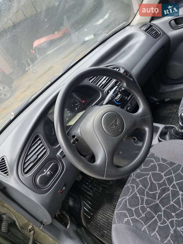 Седан Daewoo Lanos 2002 в Броварах