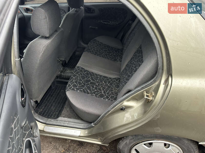 Седан Daewoo Lanos 2004 в Киеве