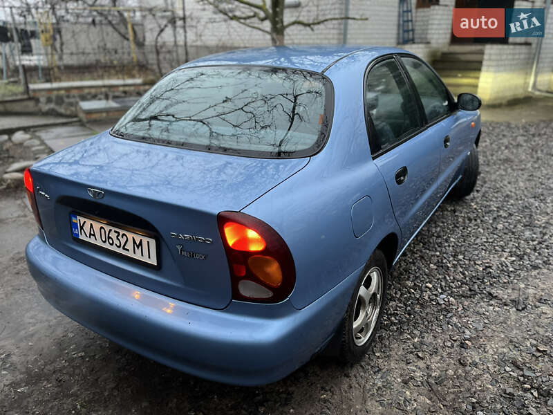 Седан Daewoo Lanos 2003 в Черкасах