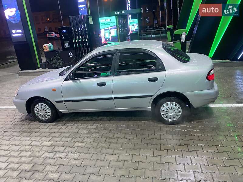 Седан Daewoo Lanos 2007 в Измаиле