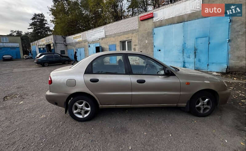 Седан Daewoo Lanos 2003 в Киеве фото 3 Седан Daewoo Lanos 2003 в Киеве