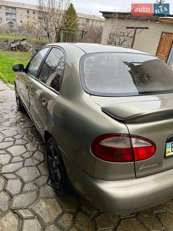 Седан Daewoo Lanos 2007 в Окнах