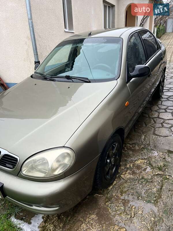 Седан Daewoo Lanos 2007 в Окнах