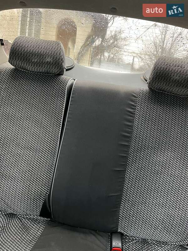 Седан Daewoo Lanos 2007 в Окнах