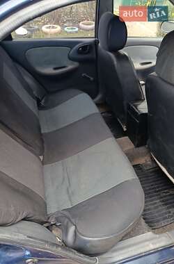 Седан Daewoo Lanos 2003 в Гадяче