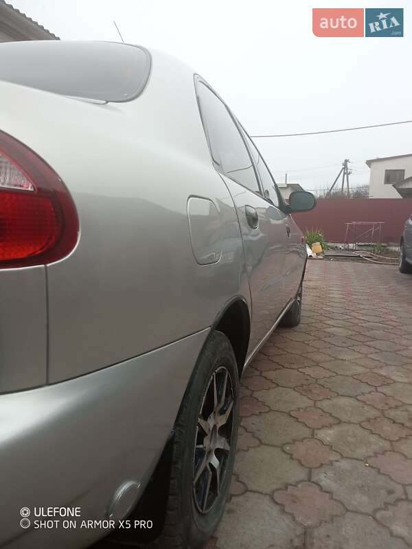 Хэтчбек Daewoo Lanos 2003 в Теофиполе
