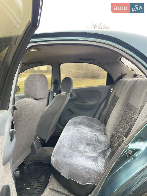 Седан Daewoo Lanos 2006 в Новой Ушице