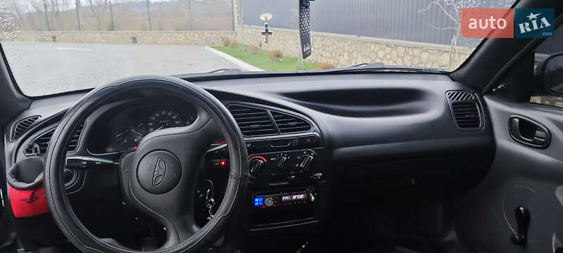 Седан Daewoo Lanos 2004 в Подволочиске