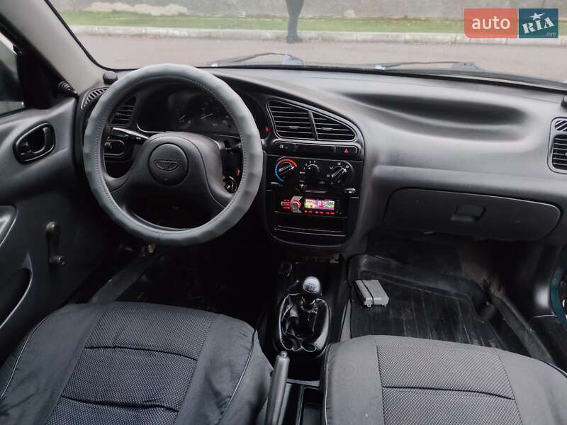 Седан Daewoo Lanos 2000 в Александрие