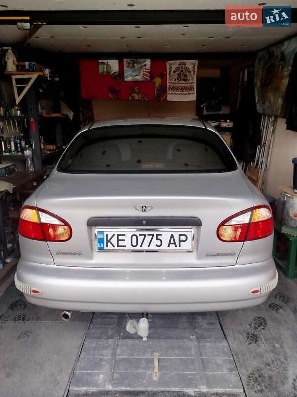 Седан Daewoo Lanos 2004 в Павлограді