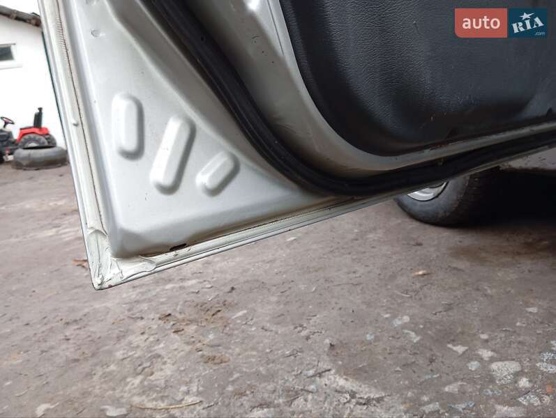 Седан Daewoo Lanos 2008 в Голобах